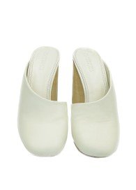 Zapatos Mercedes Castillo | Calzado Auténtico Preloved Guatemala
