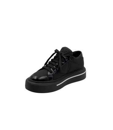 Sneakers Prada | Calzado Auténtico Preloved Guatemala